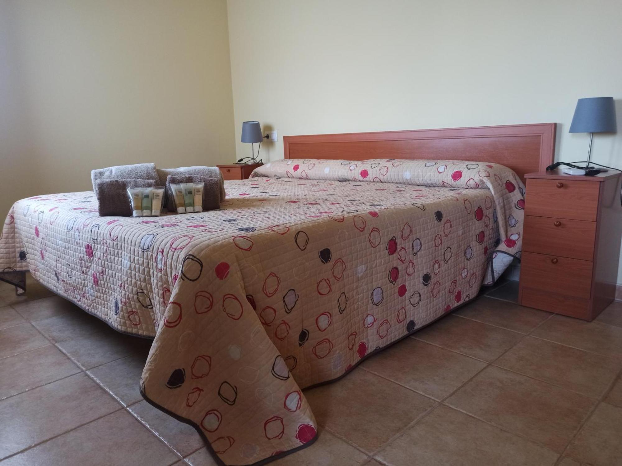 Pages Villa Sant Climent Sescebes Luaran gambar